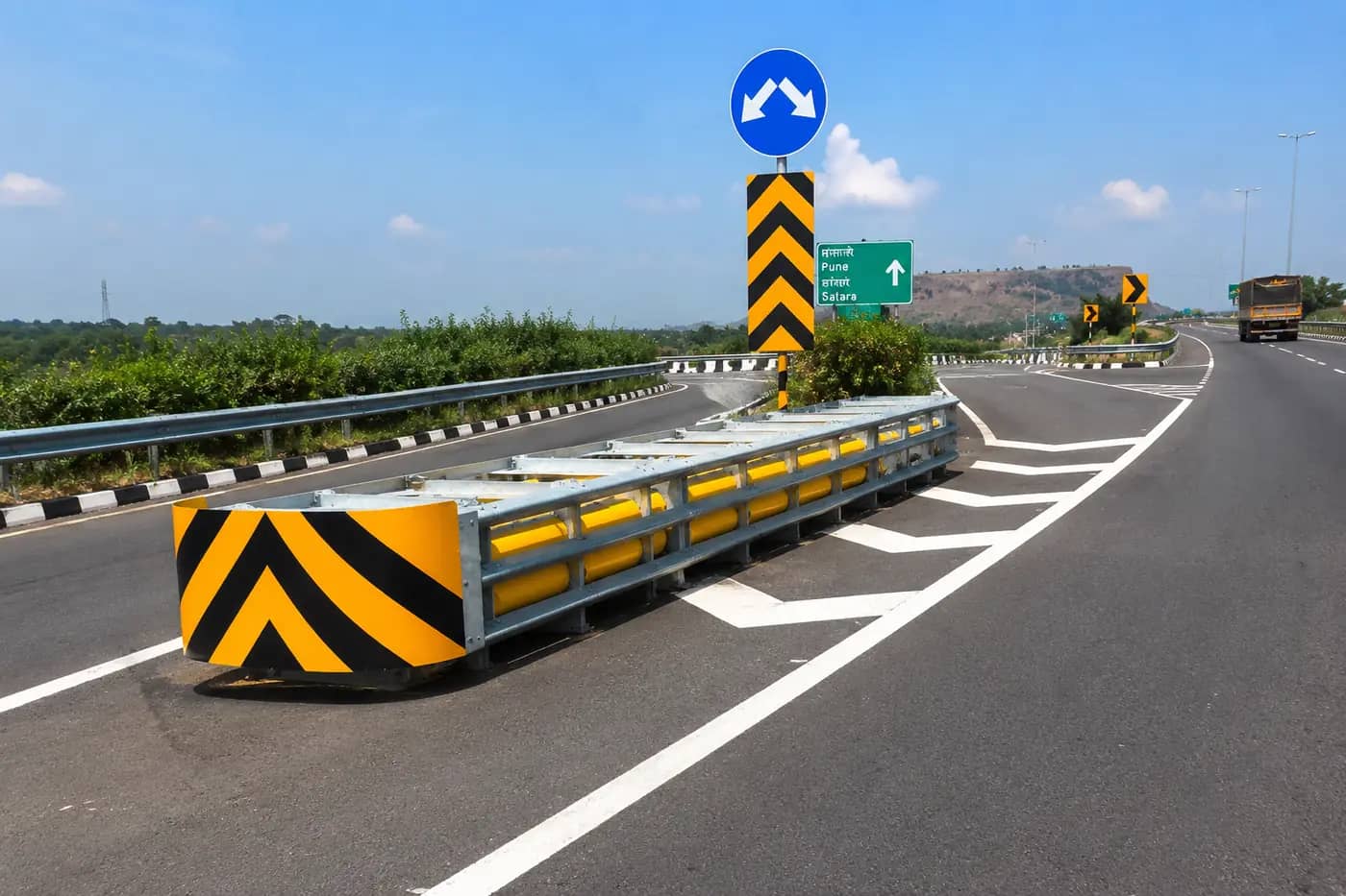 Attenuator Manufacturers - YNM Safety