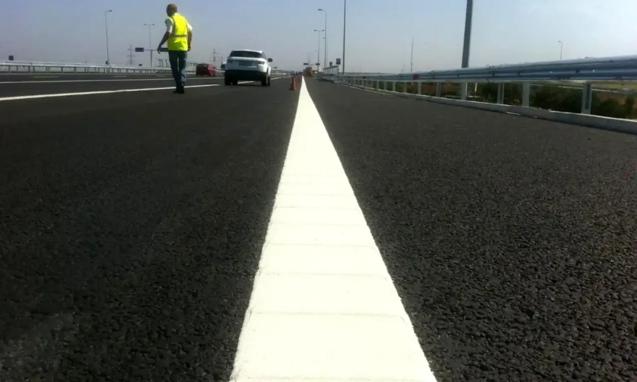 Centerline Profile Marking (No-Overtaking) Paint Manufacturers — application area